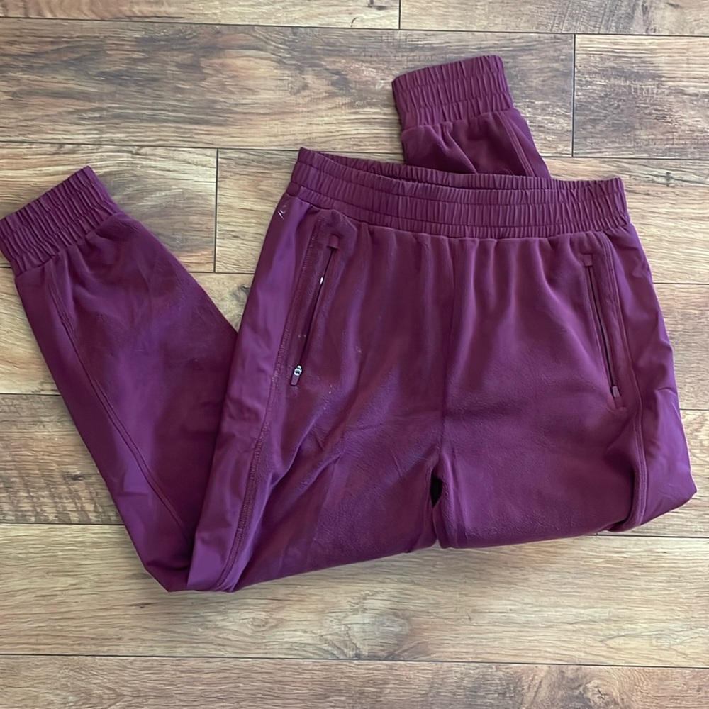 Zyia maroon track pants